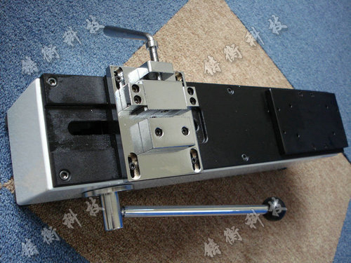 手動(dòng)臥式測(cè)試臺(tái)