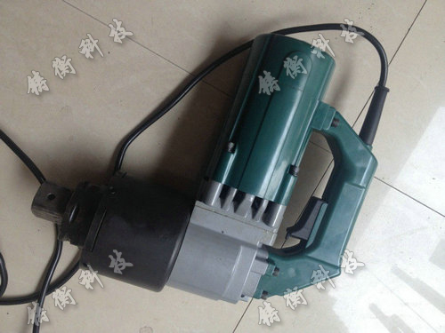 Ť���͸ߏ�(qi��ng)��˨늄�(d��ng)����